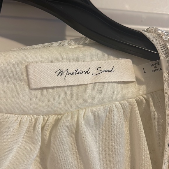 Sparkley romper with open back - Picture 2 of 4